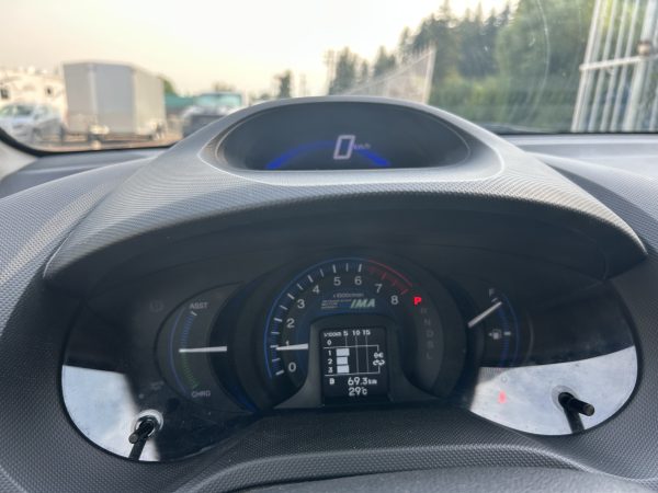 2012 Honda Insight Hybrid – Image 8