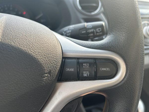 2012 Honda Insight Hybrid – Image 9