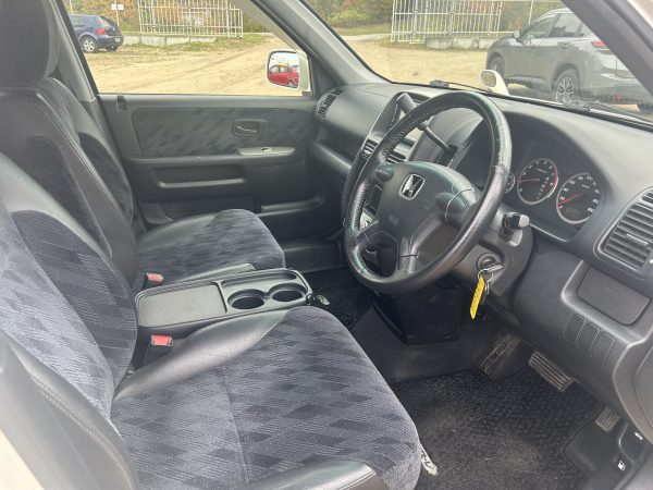 2004 Honda CR-V AWD JDM - Image 5