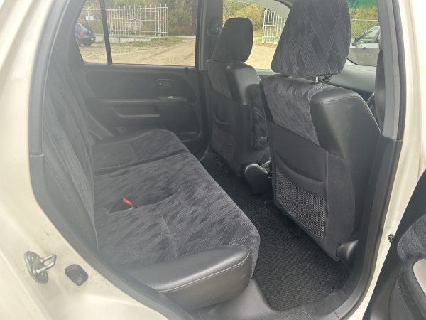 2004 Honda CR-V AWD JDM - Image 6